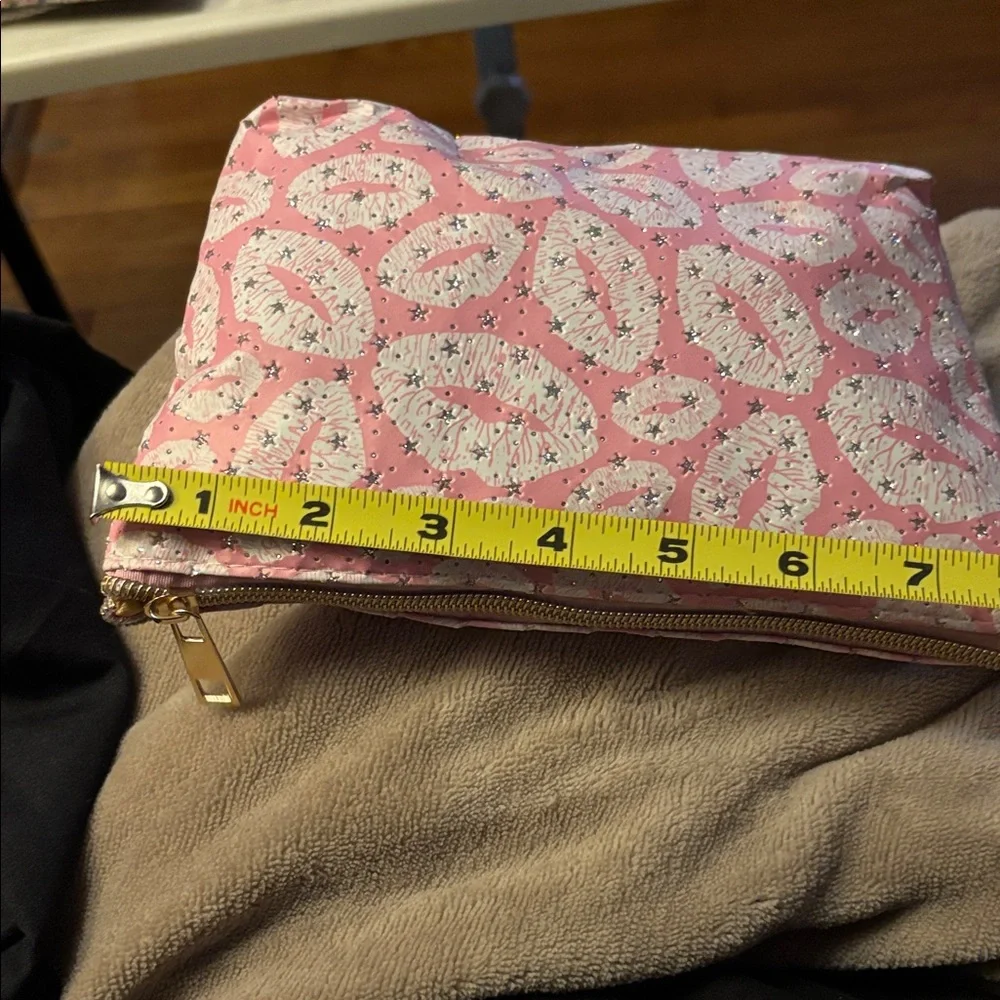 Charming Pink Lip Pattern Cosmetic Bag